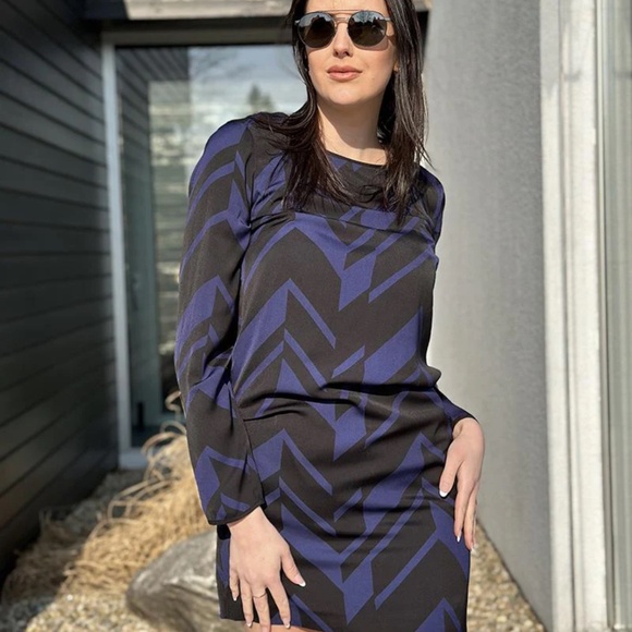 Armani Exchange Chevron Black and Blue Dress, Size XS, New With Tags - Picture 1 of 9